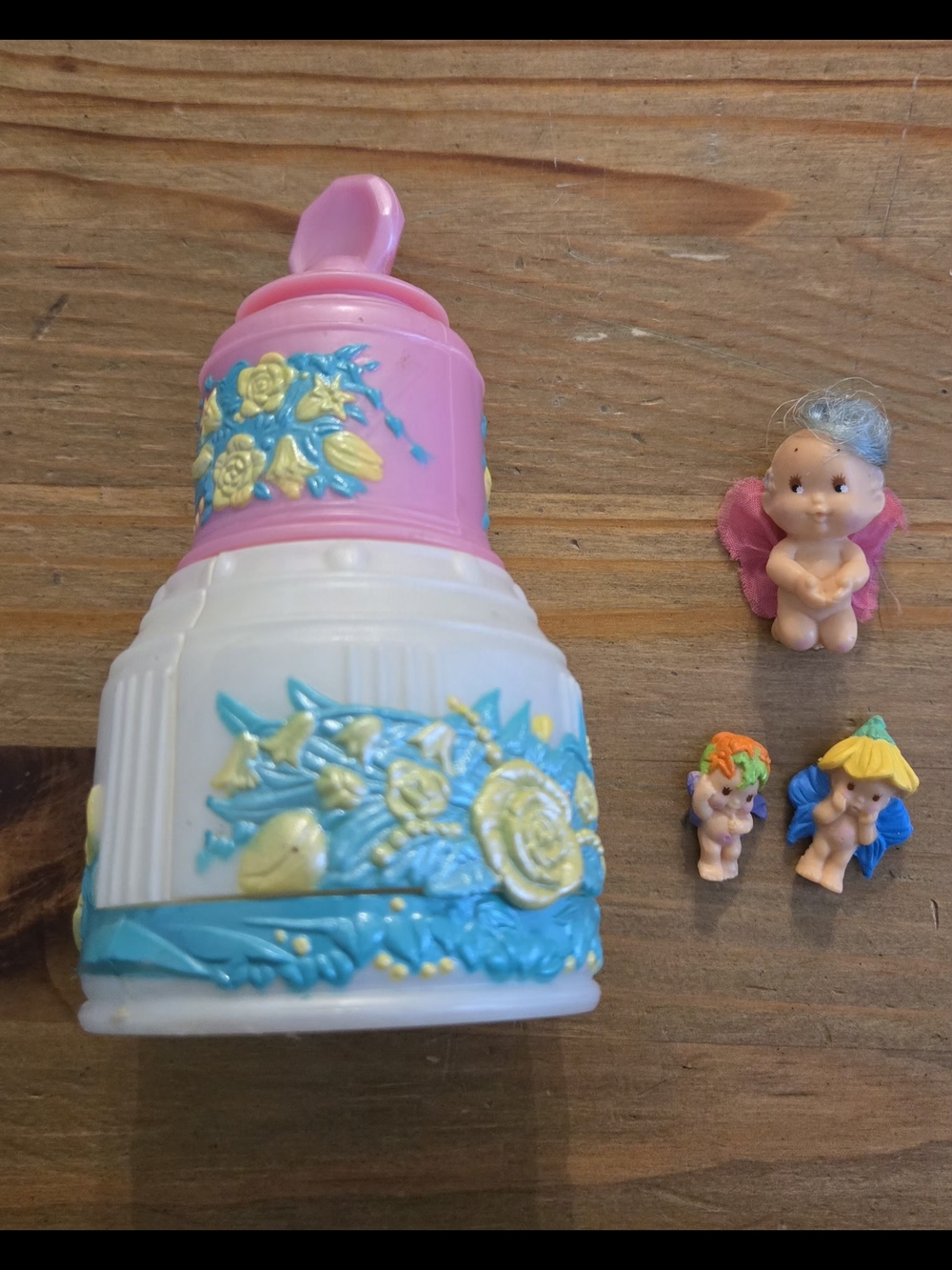 Vintage Kenner Fairy Winkles Peek in Perfume Bottle with 3 fairies